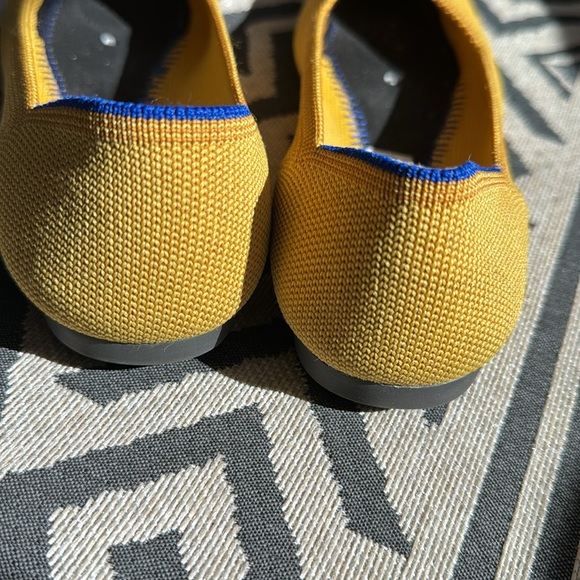 Like new Rothy’s points size 7 - Picture 5 of 5